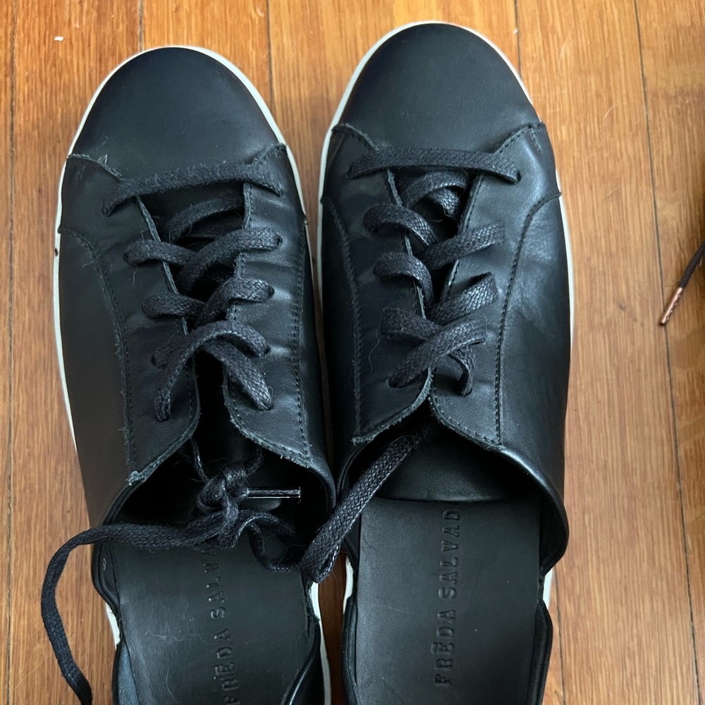 EUC Freda Salvador Eda d’Orsay Sneakers Black Calf size 8.5